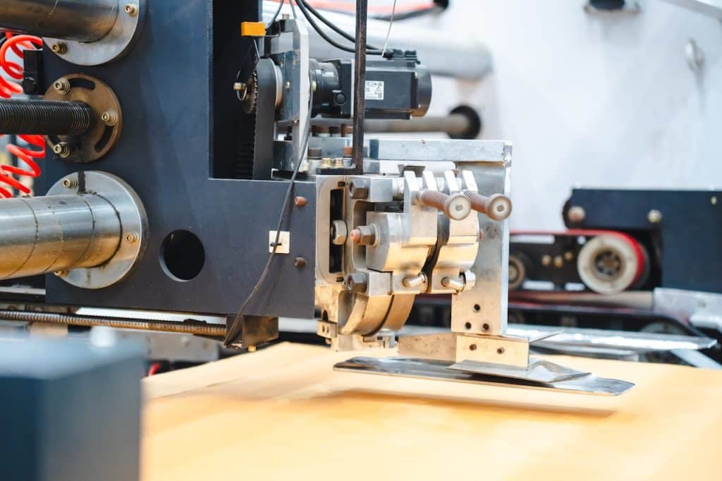 Learn how ISO standards such as ISO/IEC 17025 ensure traceable, accurate load cell calibration and support quality assurance in manufacturing and force measurement systems.