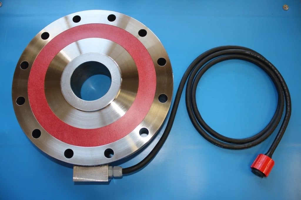 Learn why custom load cell manufacturing is essential for specialized applications requiring unique geometries, capacities, and environmental protection.